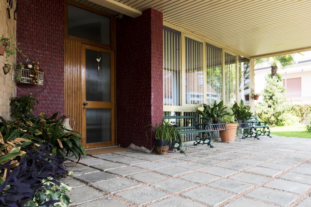 Rooms Villa Bergamo Airport 斯卡佐罗夏特 外观 照片